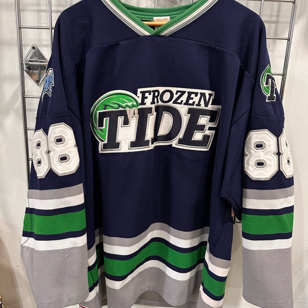 American Vintage Navy and Green Jersey